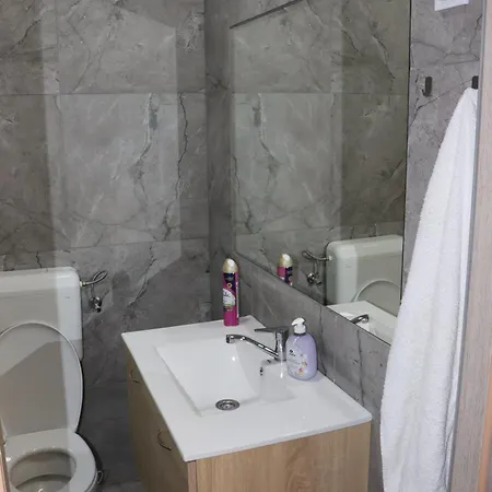 Kincsem Vendeghaz شقة *